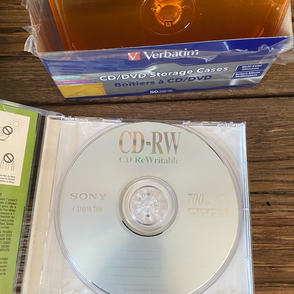 Lot of CD/DVD Cases/Sleeves/Envelopes & Rewritable CD - Picture 7 of 7